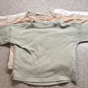 Quincy Mae Long Sleeve Tee - size 18-24 Months - Set of 4